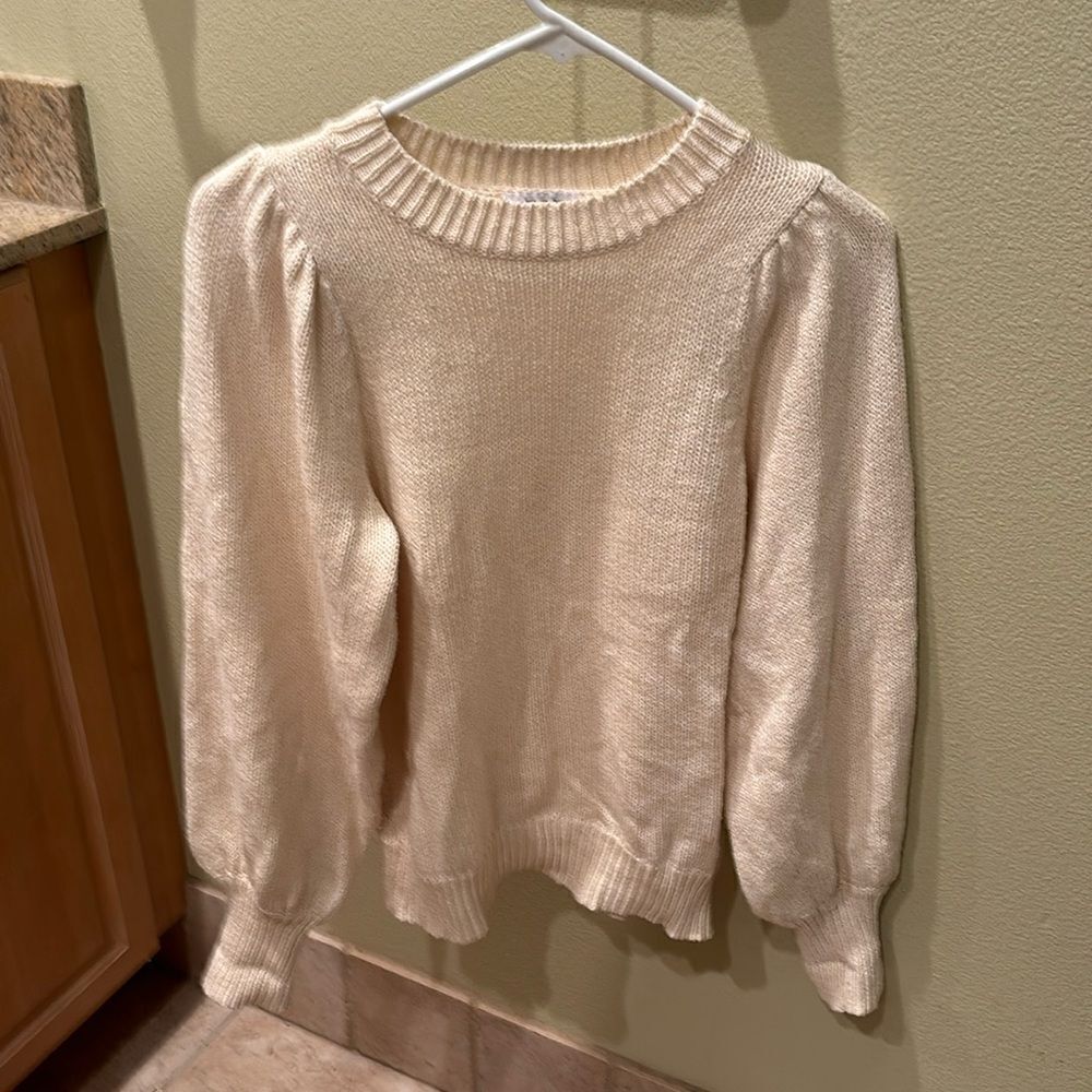 525 America woman's cream 100% cotton sweater